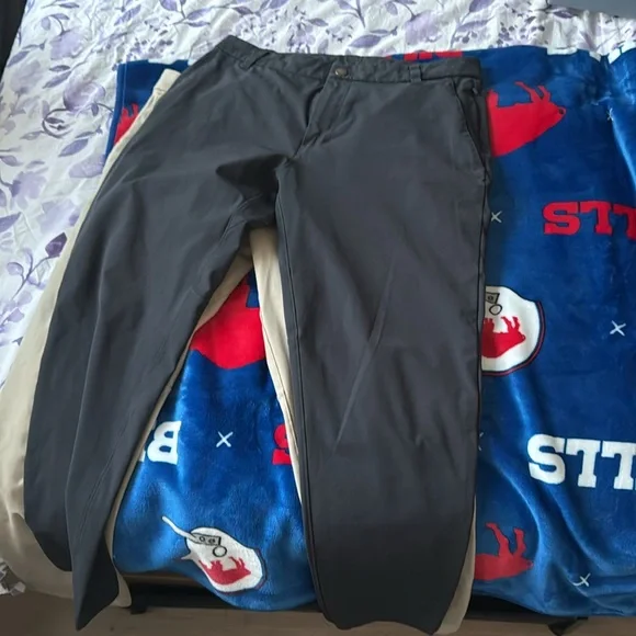 Lot of 3 LuluLemon ABC commission pants- Size 32 - Picture 2 of 6